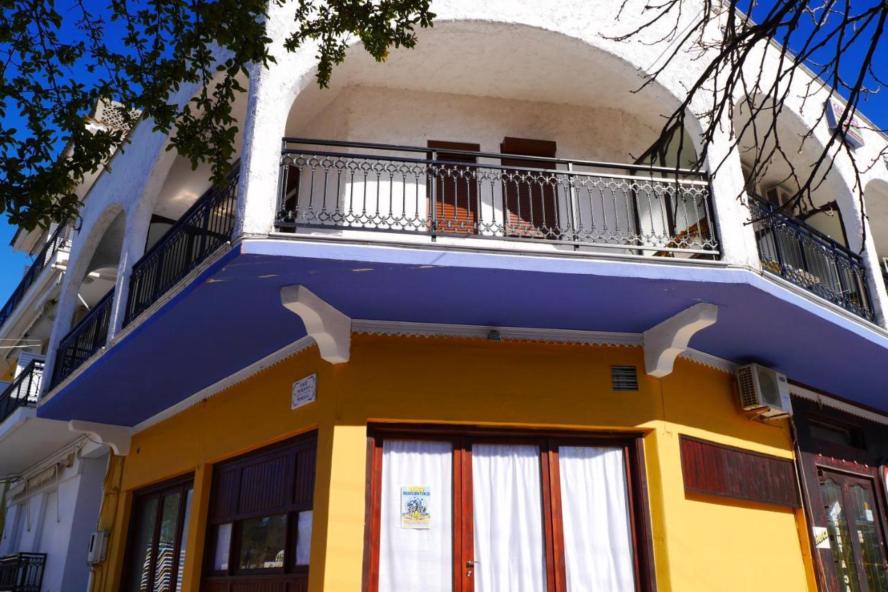 Captain'S Beach Apartments 萨索斯 外观 照片